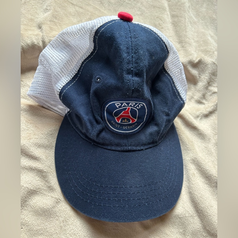 Paris St German baseball cap. Verification sticker on picture